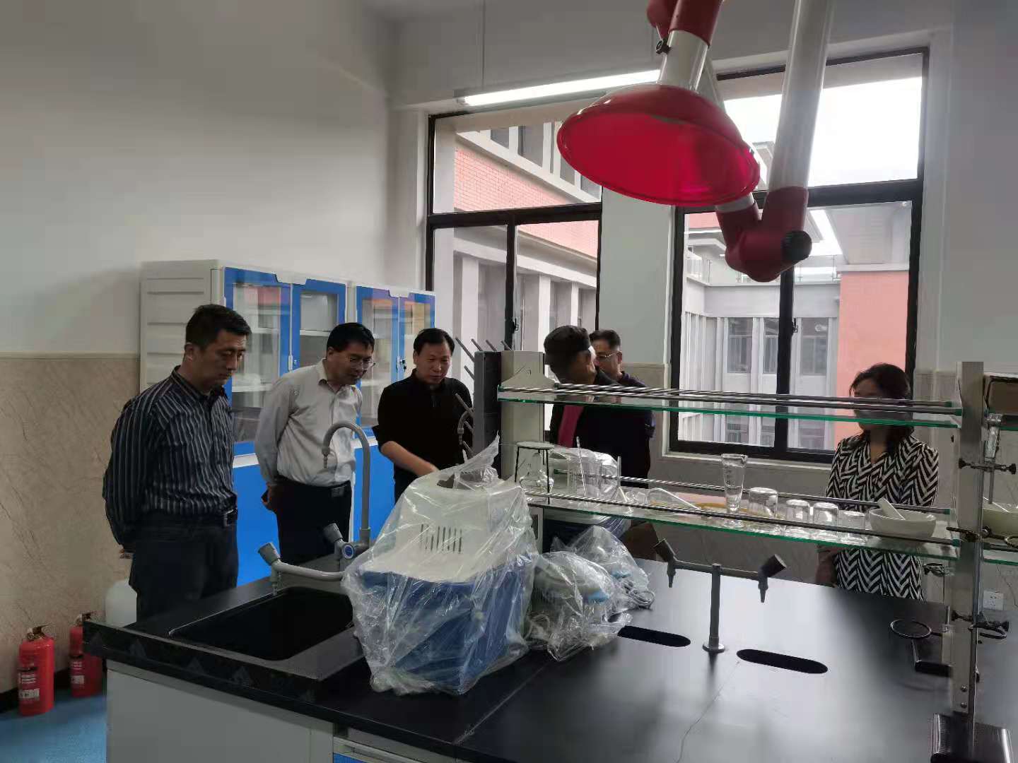 说明: b1872bf69fc43743425b647313a095a